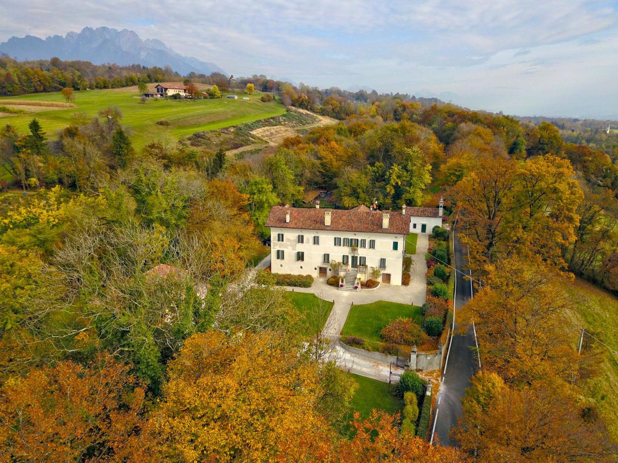 Villa San Liberale - Suites & Wellness - Villa Veneta Feltre Buitenkant foto