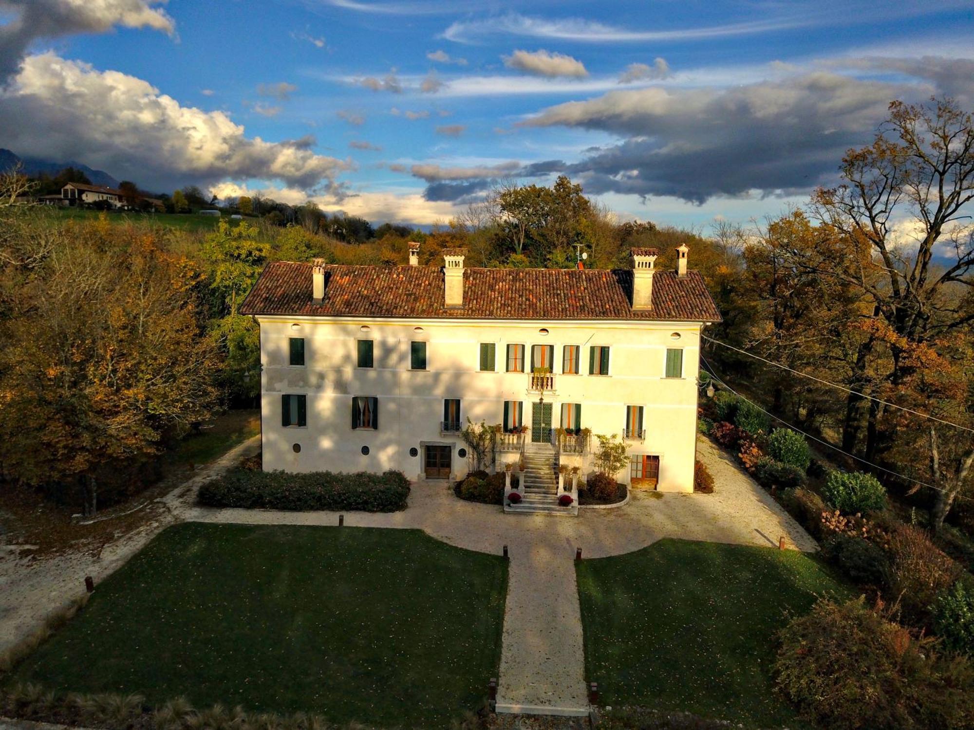Villa San Liberale - Suites & Wellness - Villa Veneta Feltre Buitenkant foto